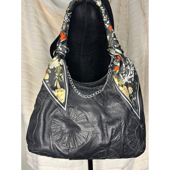 Coach Handbags - AUTHENTIC Coach Madison Gathered Leather Hobo 16504 EUC + COA & Scarf
